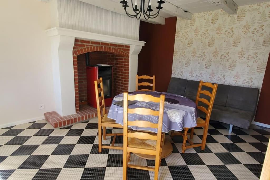 Location Petite Maison Ambazac Экстерьер фото