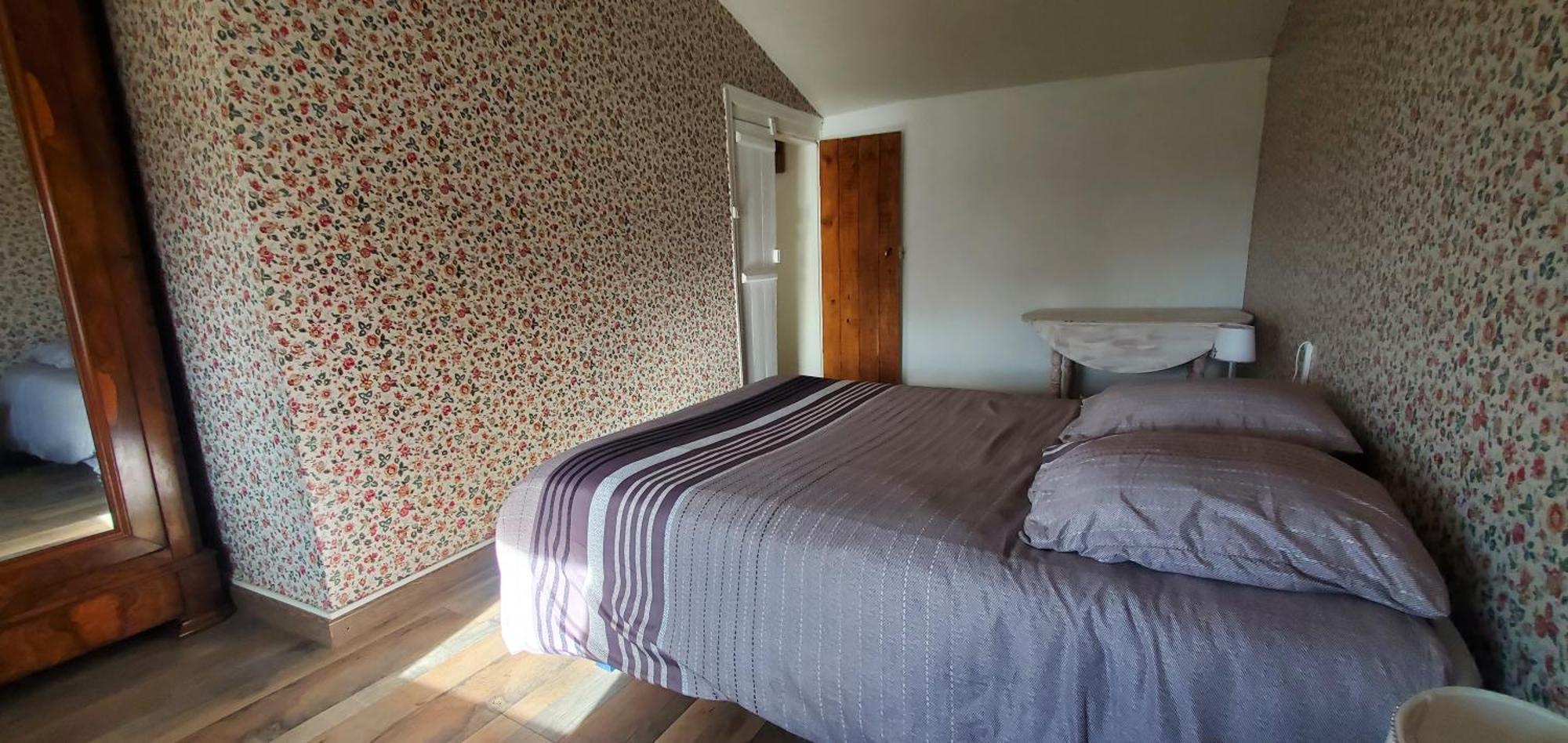 Location Petite Maison Ambazac Экстерьер фото
